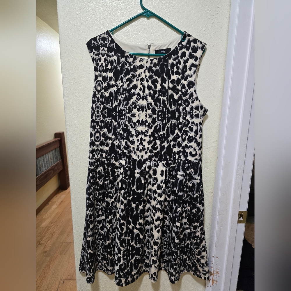 Mossimo Supply Co. Black and White Animal Print Midi Dress